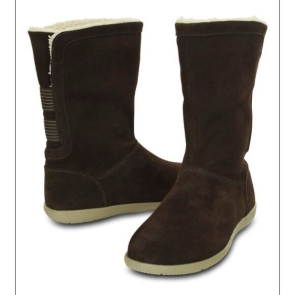 NIB Crocs Women's Adela Foldover Fuzz Snow Boot, Mahogany/ Khaki - Size 6  ***It - Picture 1 of 7
